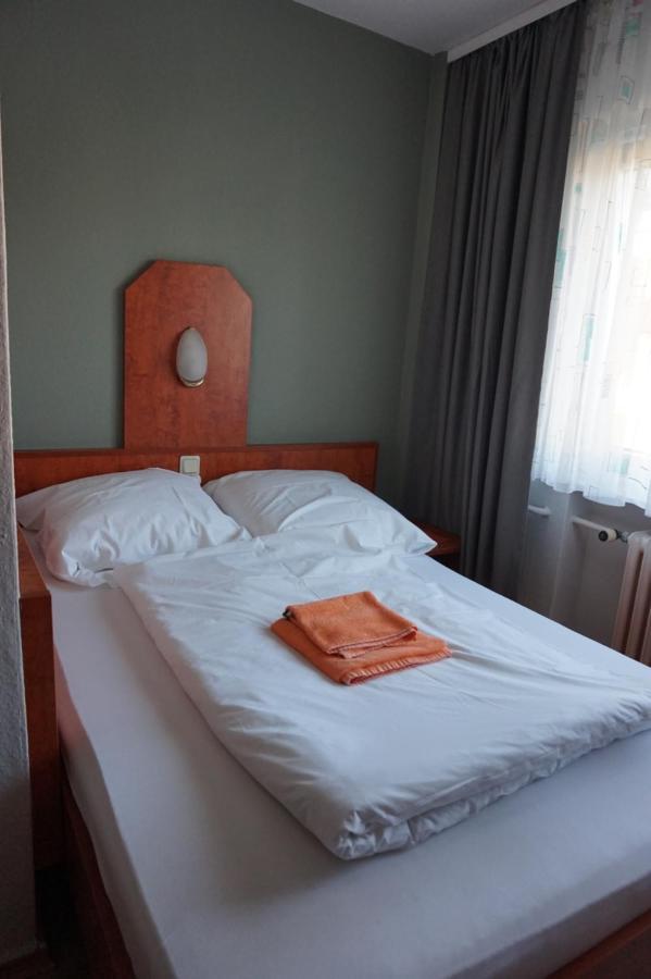 Hotel Bone To Salzgitter Exterior foto